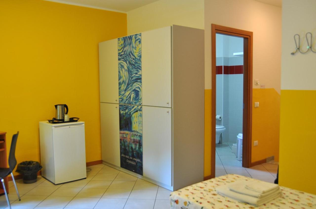 Ostello Residenza Molinatto Oggiono Dış mekan fotoğraf