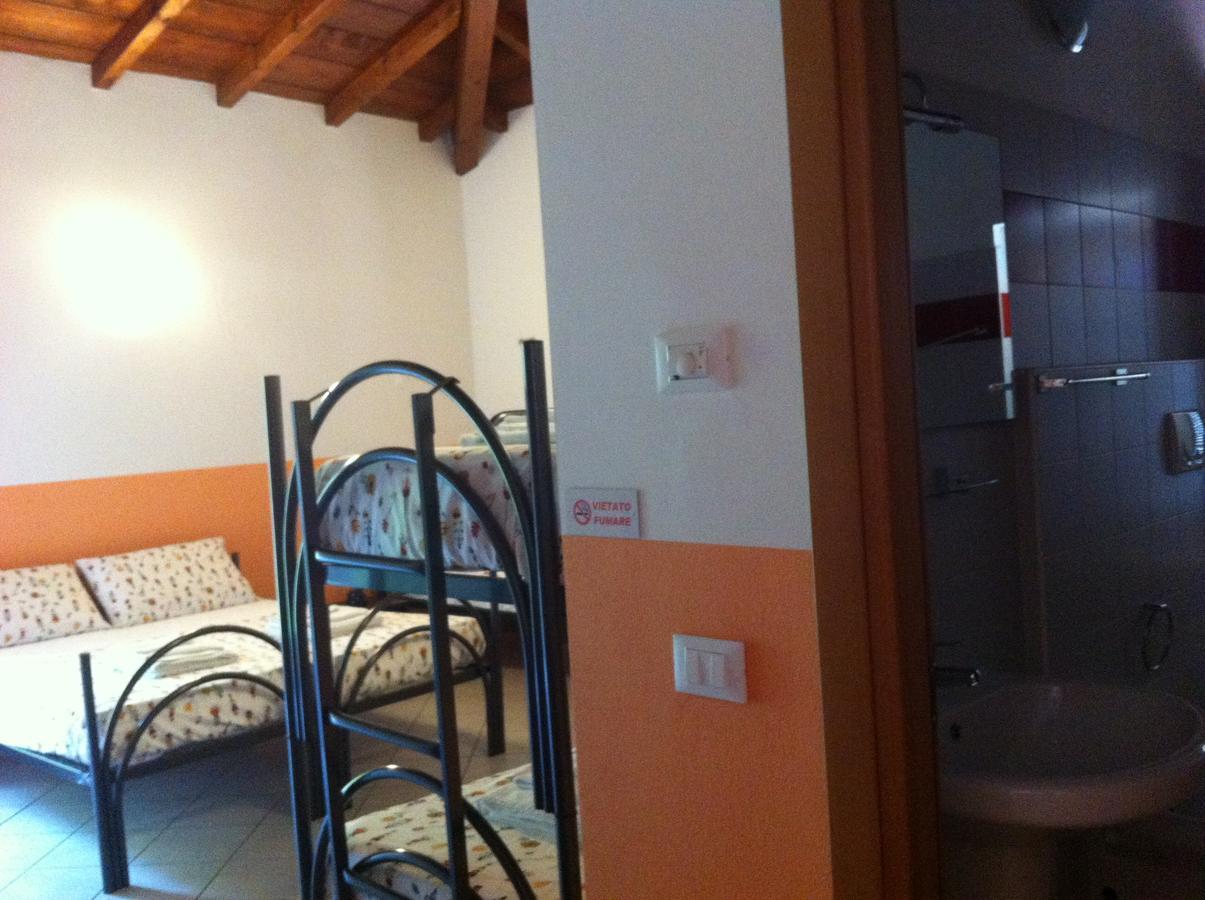 Ostello Residenza Molinatto Oggiono Dış mekan fotoğraf